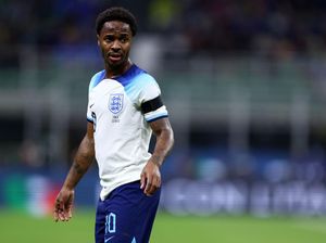 Inggris Jeblok Jelang Piala Dunia, Sterling: Bukan Waktunya Panik