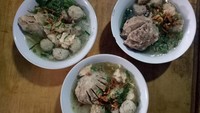 Di Pamulang Permai 2 ada Bakso Joko yang juga bisa jadi tujuan menikmati bakso tetelan. Salah satu menunya, BasTel (bakso tetelan) dengan limpahan tetelan lumer dan gurih. Foto: detikfood
