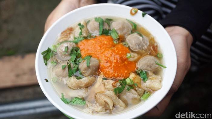 Sluurp 20 Bakso Topping Tetelan Berlimpah Ada Di Tempat Ini