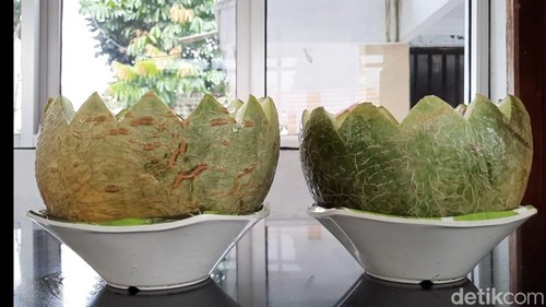 Sop buah dengan mangkok melon di Tasikmalaya