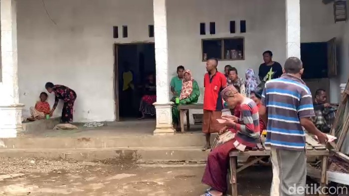 Suasana di rumah sekaligus Yayasan Nurul Islamiyah tempat pasutri Jember merawat ratusan ODGJ.