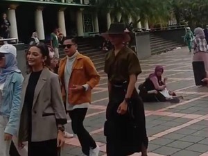 Heboh Fashion Show di Depan Masjid Agung Ciamis, DKM: Tanpa Izin!