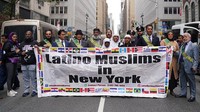 Parade Hari Muslim yang dikenal dengan United American Muslim Day Acara ini dimulai dengan salat Zuhur dan kemudian para peserta berbaris melakukan pawai dengan memegang bendera-bendera dari puluhan negara, termasuk Nigeria, Republik Dominika, dan India, yang menunjukkan penyebaran komunitas Islam di tingkat dunia.  