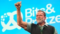 Baru-baru ini, Arnold Schwarzenegger terpotret hadir di event Bits & Pretzels 2022, Jerman. Begini penampilan terkini sang pria berotot. (Foto: Getty Images/Hannes Magerstaedt)