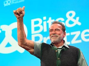 Duh! Arnold Schwarzenegger Ditahan di Bandara Gegara Jam Mewah