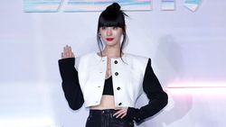 Bintang K-Pop dalam Daftar The 100 Most Beautiful Faces of 2025