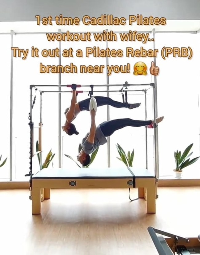 Unggahan Ari Wibowo itu langsung dibanjiri beragam komentar netizen. Tak sedikit yang memuji keduanya dan menyebut Ari dan istrinya itu terlihat romantis. Foto: Instagram/@ariwibowo_official