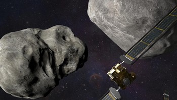 Dimorphos merupakan moonlet berdiameter 160 meter yang mengelilingi asteroid lebih besar bernama Didymos. Meski menjadi target uji coba, Dimorphos sebenarnya bukan asteroid berbahaya. Foto: AP/Steve Gribben