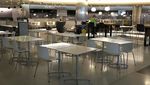 Biaya Hidup Tinggi, Pegawai Restoran di Bandara AS Tuntut Naik Gaji