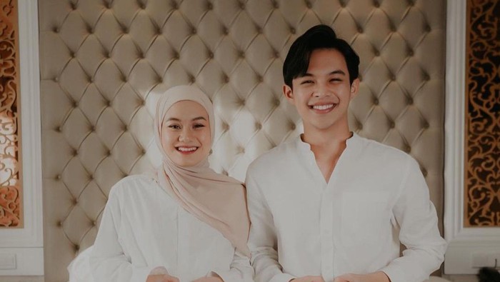 Dinda Hauw dan Rey Mbayang