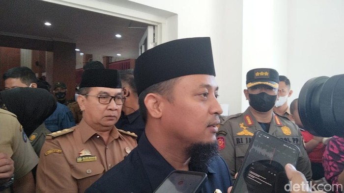 Gubernur Sulsel Andi Sudirman Sulaiman.