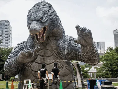 Gundam hingga Godzillla, Deretan Patung Paling Ikonik di Jepang
