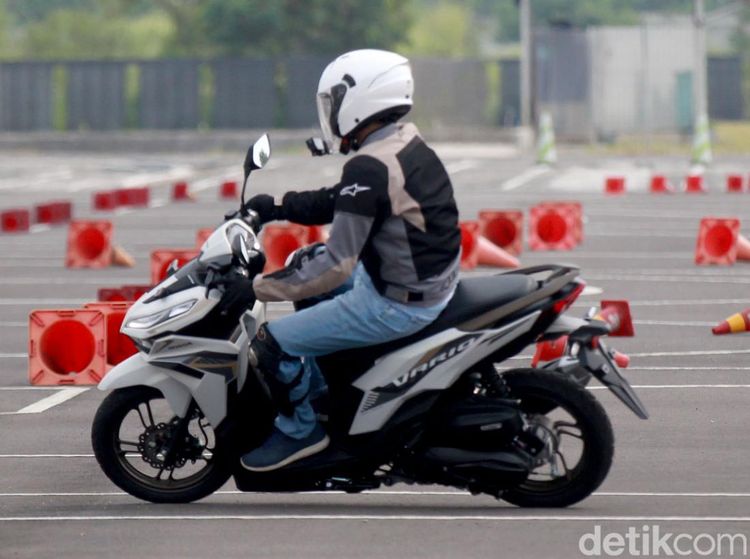Jajal Langsung New Honda Vario 125 yang Makin Sporty