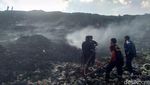 Foto Kebakaran TPA Antang Makassar yang Sudah 4 Jam Belum Padam