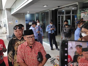 IPW Apresiasi Timsus Kapolri Tahan Istri Sambo-Usut Private Jet Brigjen Hendra