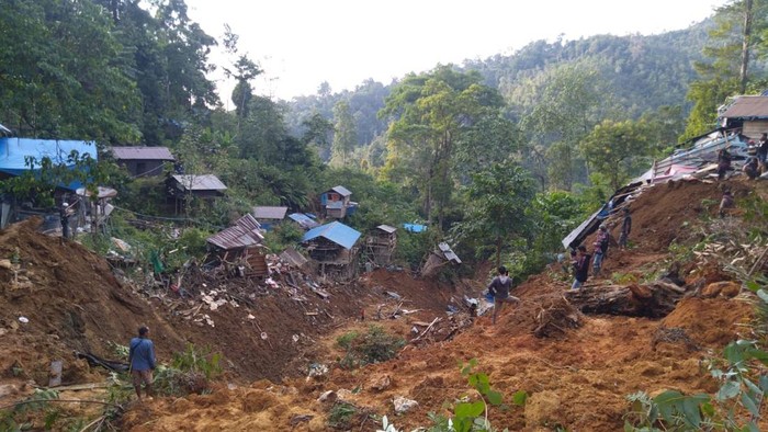 Longsor di Kotabaru, Kalimantan Selatan.