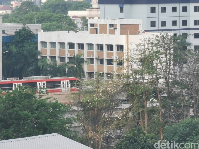 LRT Jabodebek LRT Jabodebek