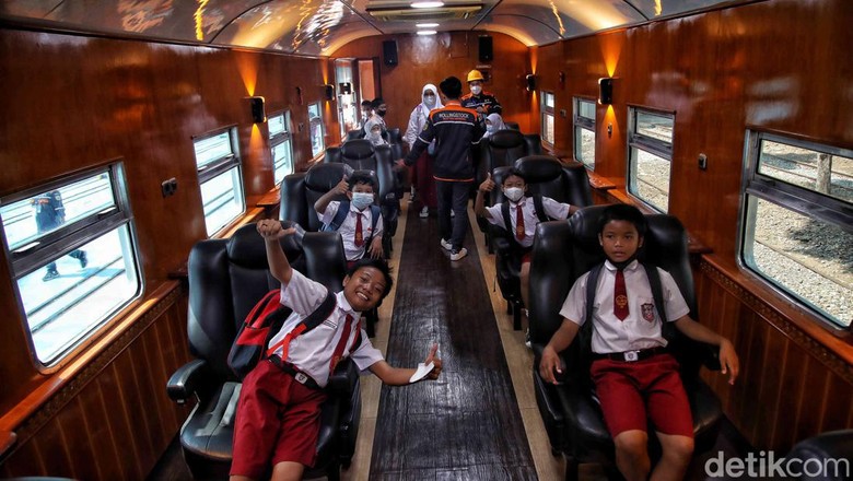 Melihat Lebih Dekat Bengkel Kereta Api di Balai Yasa Manggarai Melihat Lebih Dekat Bengkel Kereta Api di Balai Yasa Manggarai