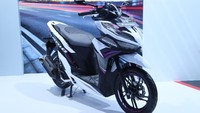 Ini modifikasi dengan tema Urban Sporty. Sentuhannya tak banyak berbeda, hanya dengan sticker decal sampai mengganti cover jok. Foto: Astra Honda Motor