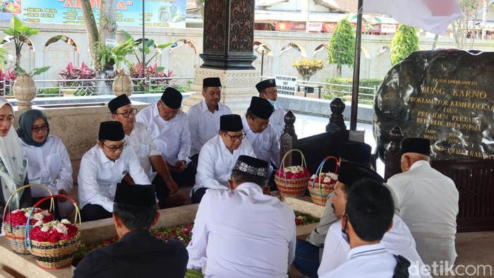 Muhaimin Iskandar dan para petinggi PKB ziarah ke Makam Bung Karno