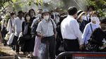 Panjangnya Antrean Warga yang Beri Penghormatan ke Shinzo Abe
