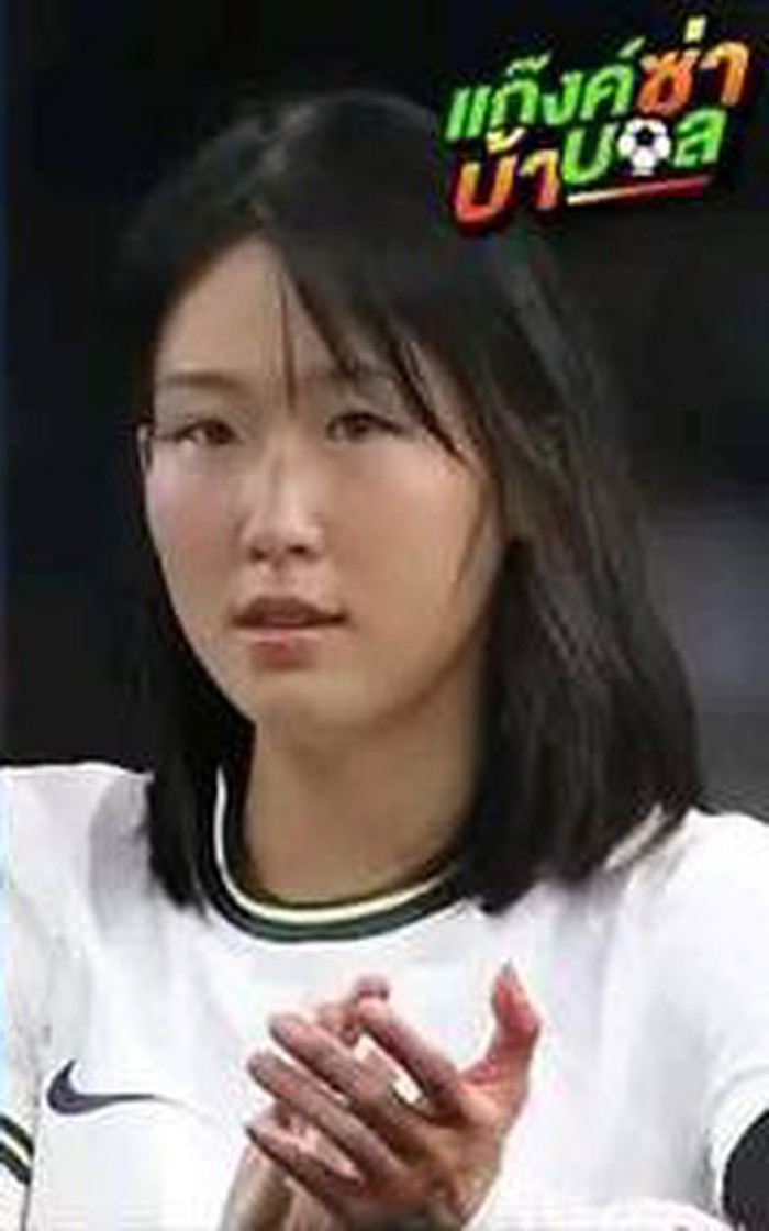 Pemain Bola Versi Wanita Pemain Bola Versi Wanita