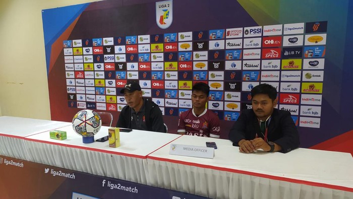 Tim Persijap Jepara saat konferensi pers usai bertanding melawan Persikab Kabupaten Bandung di Stadion Si Jalak Harupat, Selasa (27/9/2022).