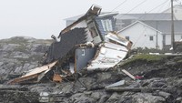 Fiona sendiri membawa angin badai berkecepatan 80 mil per jam atau 130 kilometer saat meluncur ke Kanada, setelah sebelumnya menghantam Karibia, menurut para ahli meteorologi.