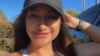 Netizen bahkan iri dengan wajah Rahma Azhari yang dinilai tidak menua. Foto: Instagram Rahma Azhari