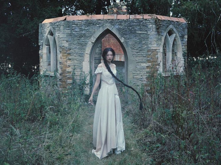 Teaser Foto Debut Solo Seulgi Red Velvet yang Creepy Banget!