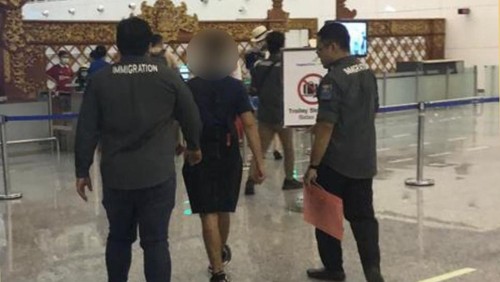 WNA asal Bulgaria berinisial IDSR ke negara asalnya melalui Bandara Internasional I Gusti Ngurah Rai, pada Minggu (25/9/2022) sekitar pukul 00.05 Wita.