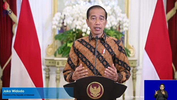 Presiden Jokowi memberikan sambutan lewat video di World Tourism Day di The Nusa Dua, Kabupaten Badung, Bali, Selasa (27/9/2022).