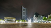 Bangunan di pusat kota Leipzig seperti (kiri ke kanan) Gewandhaus , City-Hochhaus, dan Paulinum mematikan lampu demi menghemat energi. Foto: dpa/picture alliance via Getty I/picture alliance
