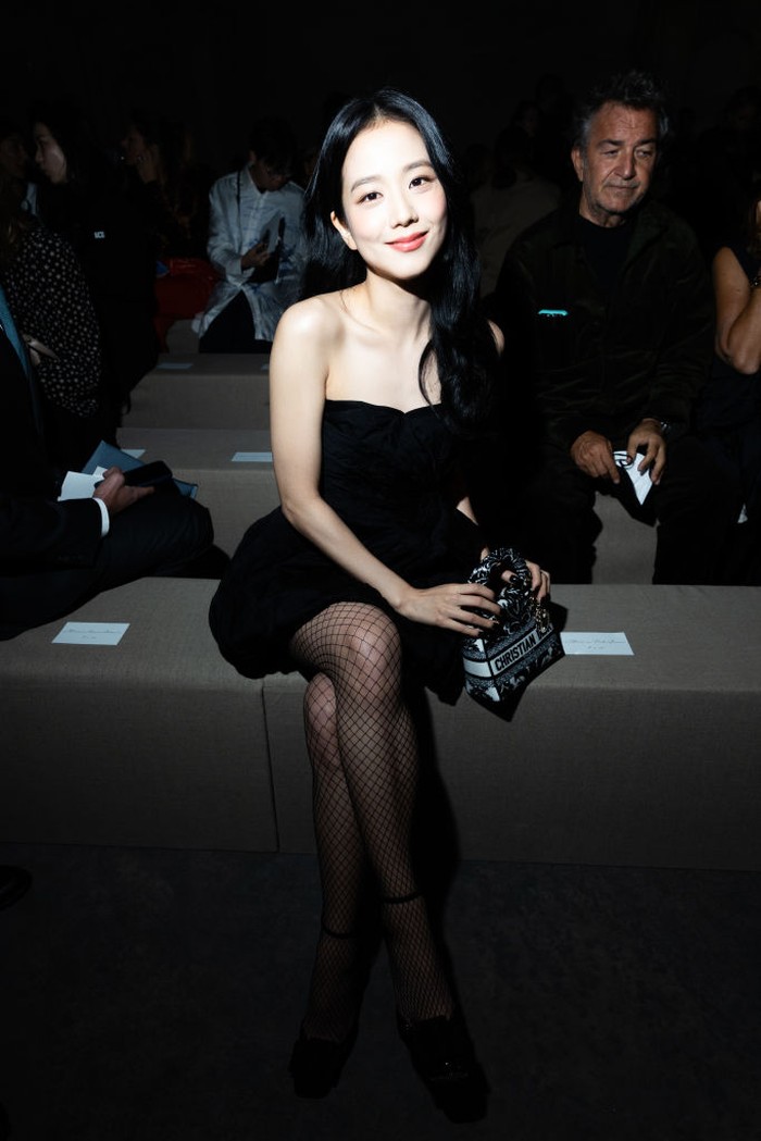 PARIS, FRANCE - SEPTEMBER 27: (EDITORIAL USE ONLY - For Non-Editorial use please seek approval from Fashion House) Jisoo attends the Christian Dior Womenswear Spring/Summer 2023 show as part of Paris Fashion Week  on September 27, 2022 in Paris, France. (Photo by Victor Boyko/Getty Images)