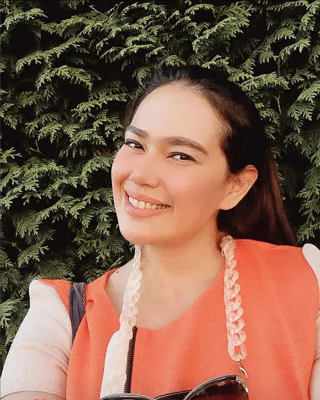 Kabar pernikahan Catherine Wilson dan anggota DPRD Sidrap, Sulawesi Selatan Idham Mase ramai jadi perbincangan di media sosial. Idham Mase pun telah mengonfirmasi kebenaran kabar tersebut. Foto: Instagram/@cathrinewilson