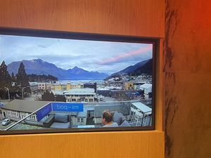 Ealah... Turis Ini Dijanjikan View Indah, tapi Ternyata Cuma Lewat CCTV