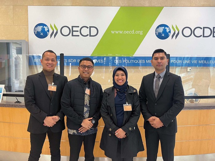 5th meeting of the OECD Expert Group on Public Communication digelar di Paris, Prancis. Indonesia dan Singapura diundang mewakili Asia Tenggara.