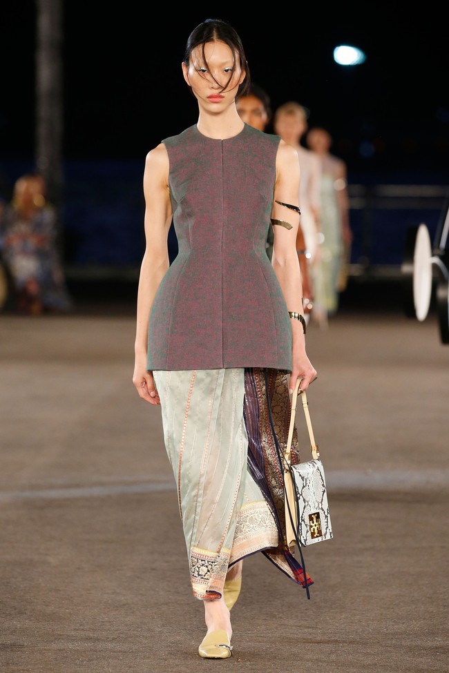 Fashion show koleksi busana ready to wear Tory Burch Spring/Summr 2023 di New York Fashion Week 2022. Foto: Dok. Tory Burch.