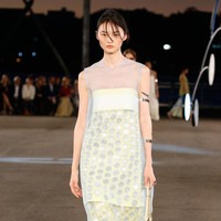 Fashion show koleksi busana ready to wear Tory Burch Spring/Summr 2023 di New York Fashion Week 2022.  Foto: Dok. Tory Burch.