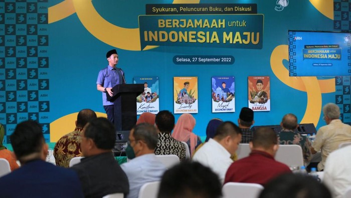 Komisaris BSI Arief Rosyid luncurkan 4 buku