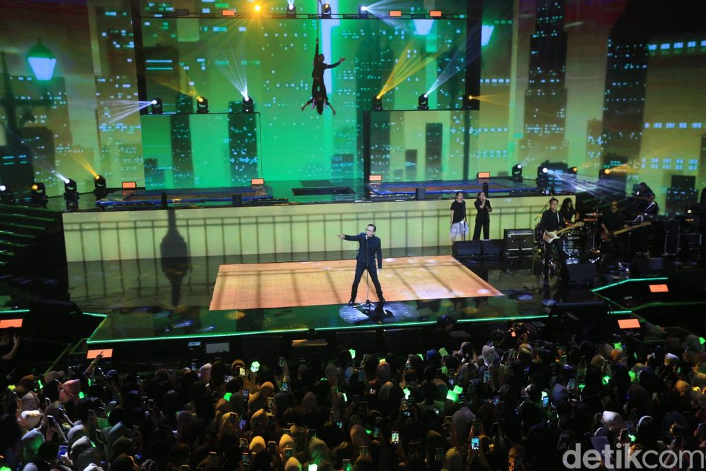 Konser Korean Wave 2022 diramaikan NCTzen, fans grup NCT yang menantikan penampilan NCT Dream.