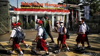 Open House Balai Yasa KAI ini dilaksanakan di 3 Balai Yasa selama tiga hari sejak dibuka. Adapun pembukaan di masing-masing Balai Yasa dilakukan pada Jumat (23/9) untuk Balai Yasa Yogyakarta, kemudian Minggu (25/9) di Balai Yasa Surabaya Gubeng dan Senin (26/9) di Balai Yasa Manggarai. Foto: Pradita Utama/detikcom
