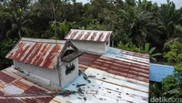 Usaha tersebut ia mulai sejak tahun 2011, sang suami kala itu pergi ke Pontianak dan membeli sebuah buku tentang usaha walet dan kemudian meminjam uang sebesar 40 juta rupiah mulanya sang suami bilang untuk membuka warung. Namun uang itu dibelanjakan material dan justru membuat sarang burung walet, saat itu hanya rumah Sukami yang membuat sarang burung walet.