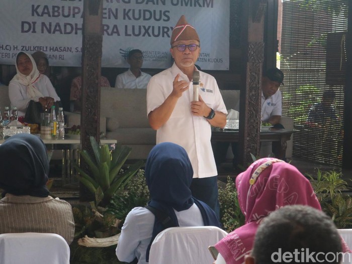 Curhat Pelaku Umkm Pedagang Di Kudus Ke Mendag Zulkifli Hasan