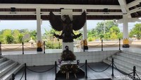 Saat ini monumen yang kerap disebut sebagai Lubang Buaya Jogja itu sudah dijadikan sebuah museum. Diberi nama Museum Monumen Pahlawan Pancasila dan menjadi saksi bisu peristiwa berdarah tahun 1965. Foto: Jauh Hari Wawan S/detikJateng