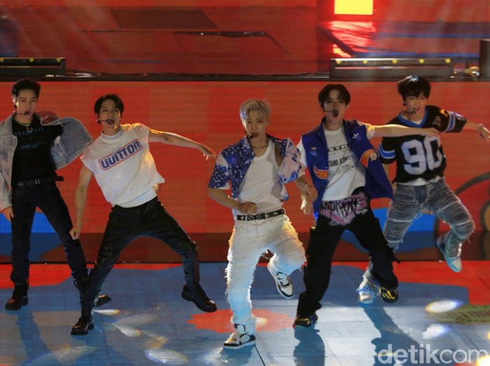 NCT Dream tampil di konser Korean Wave 2022, Rabu (28/9/2022).