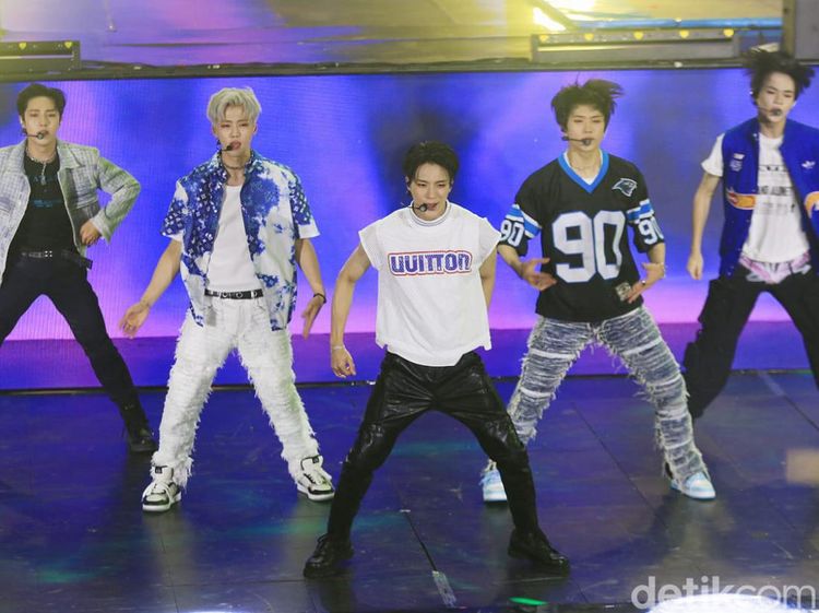 Penampilan NCT Dream di Konser Korean Wave 2022 Sepedas Hot Sauce!