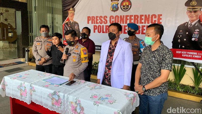 pers conference kematian mahasiswi unej