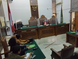 Hakim Berhalangan, Sidang Gugatan Rp 15 M Deolipa ke Richard Ditunda