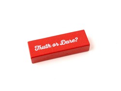 60 Pertanyaan Truth or Dare yang Seru, Deg-degan, dan Kocak 60 Pertanyaan Truth or Dare yang Seru, Deg-degan, dan Kocak
